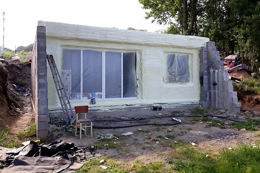 Realizace stříkané PUR izolace – reference Superizolace 47