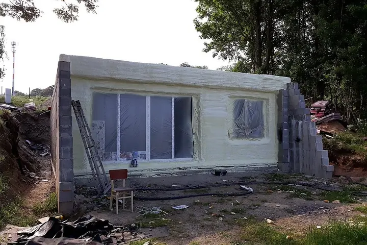 Realizace stříkané PUR izolace – reference Superizolace 36